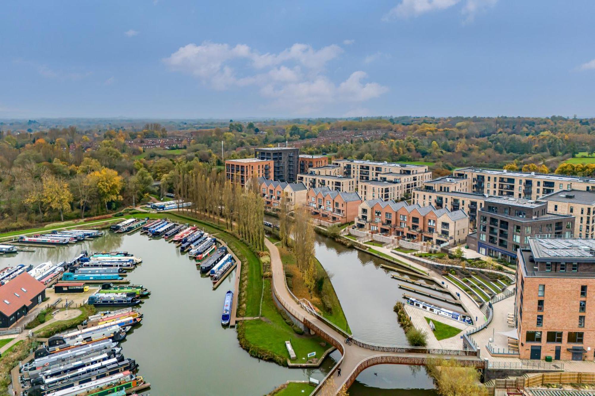 Penthouse Apartment - City Centre - Secure Parking, Balcony, Self-Check-In, Fast Wifi And Smart Tv With Netflix By Yoko Property Milton Keynes Ngoại thất bức ảnh