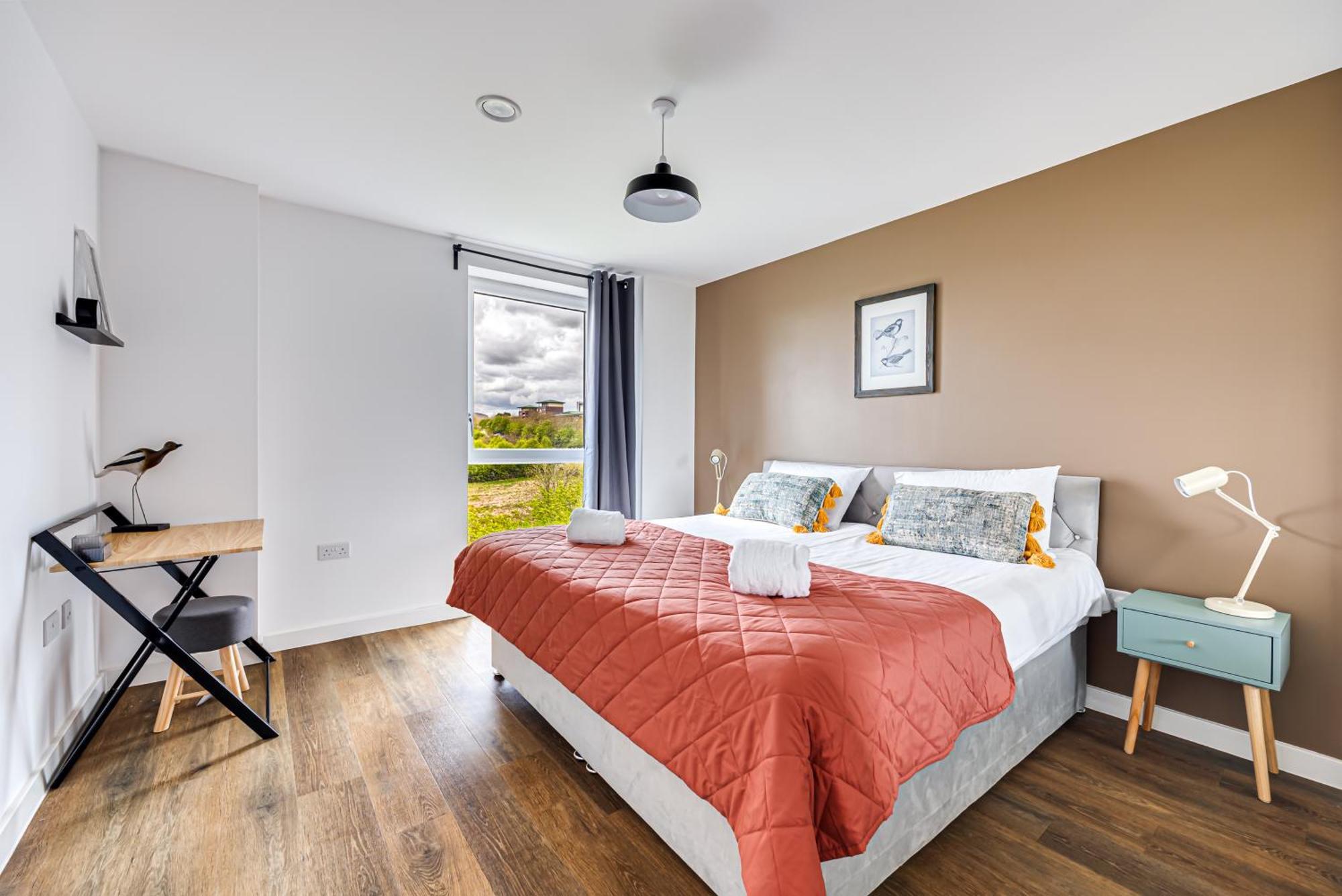 Penthouse Apartment - City Centre - Secure Parking, Balcony, Self-Check-In, Fast Wifi And Smart Tv With Netflix By Yoko Property Milton Keynes Ngoại thất bức ảnh