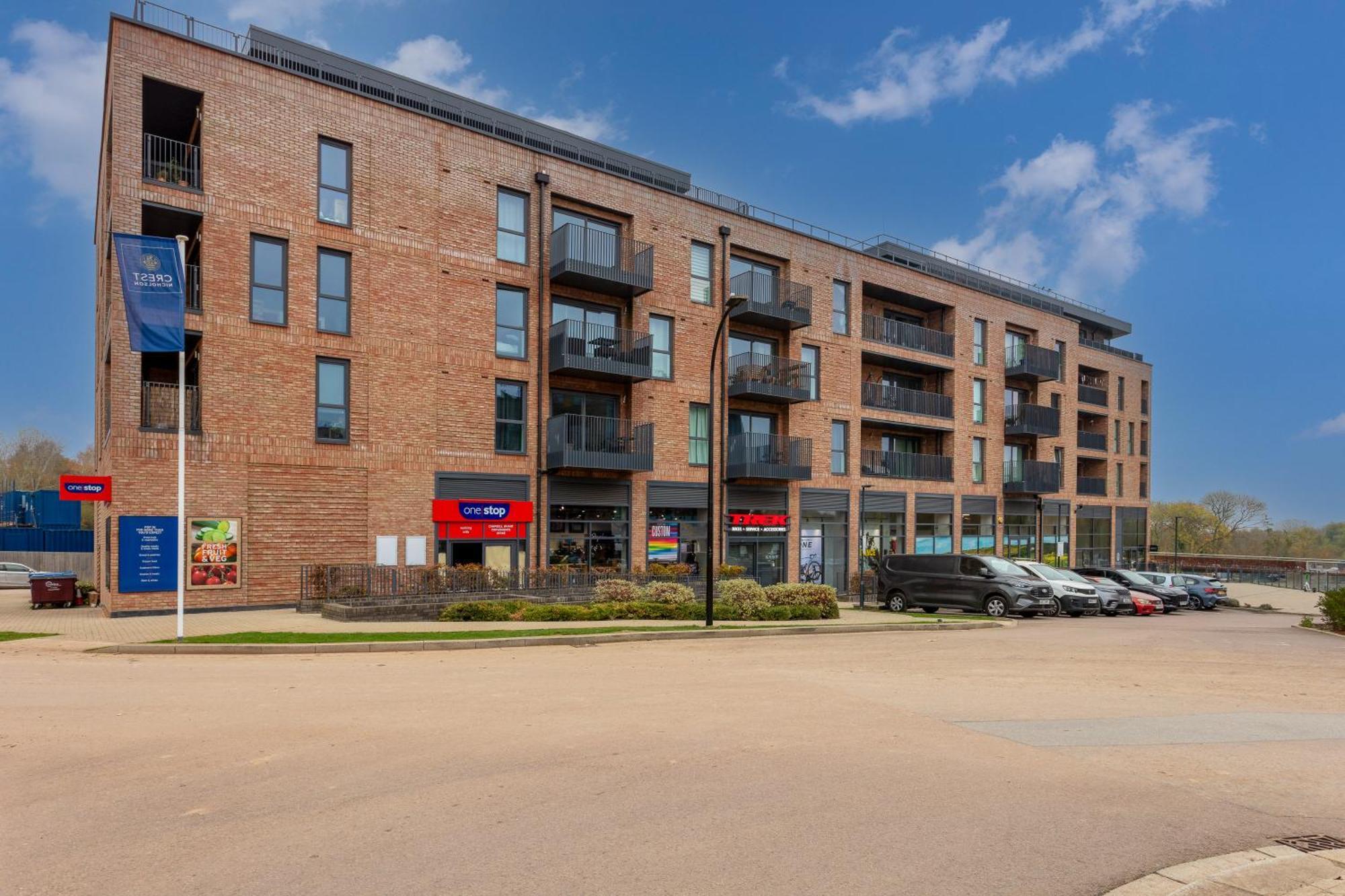 Penthouse Apartment - City Centre - Secure Parking, Balcony, Self-Check-In, Fast Wifi And Smart Tv With Netflix By Yoko Property Milton Keynes Ngoại thất bức ảnh