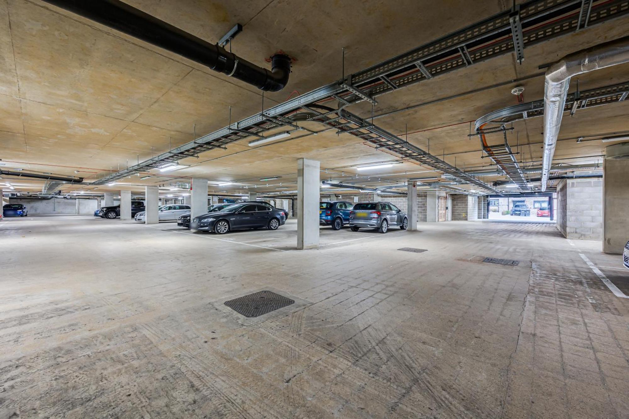 Penthouse Apartment - City Centre - Secure Parking, Balcony, Self-Check-In, Fast Wifi And Smart Tv With Netflix By Yoko Property Milton Keynes Ngoại thất bức ảnh