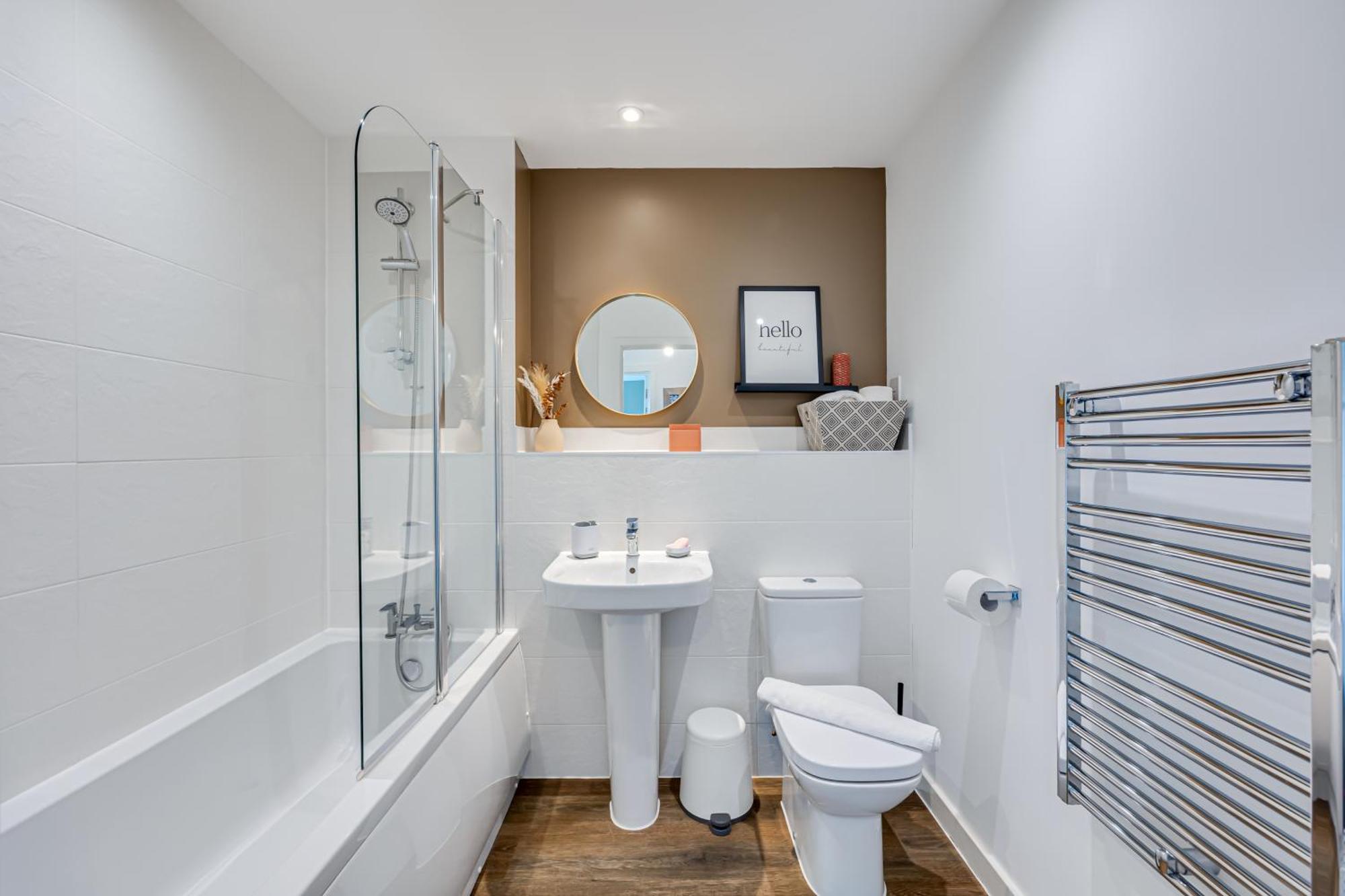 Penthouse Apartment - City Centre - Secure Parking, Balcony, Self-Check-In, Fast Wifi And Smart Tv With Netflix By Yoko Property Milton Keynes Ngoại thất bức ảnh
